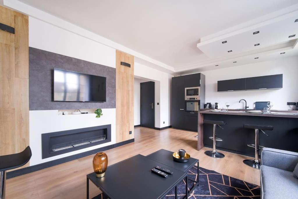 Le Black & White - 10 Min Orly, 3 Min Gare Juvisy Apartment Athis-Mons Exterior foto